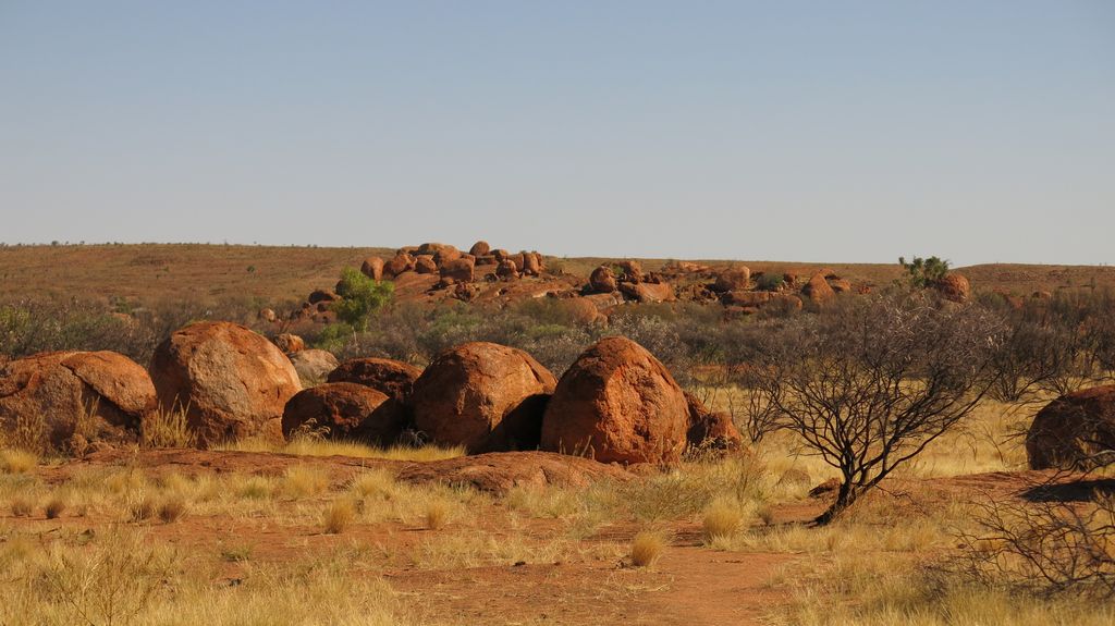 DEVIL’S MARBLES