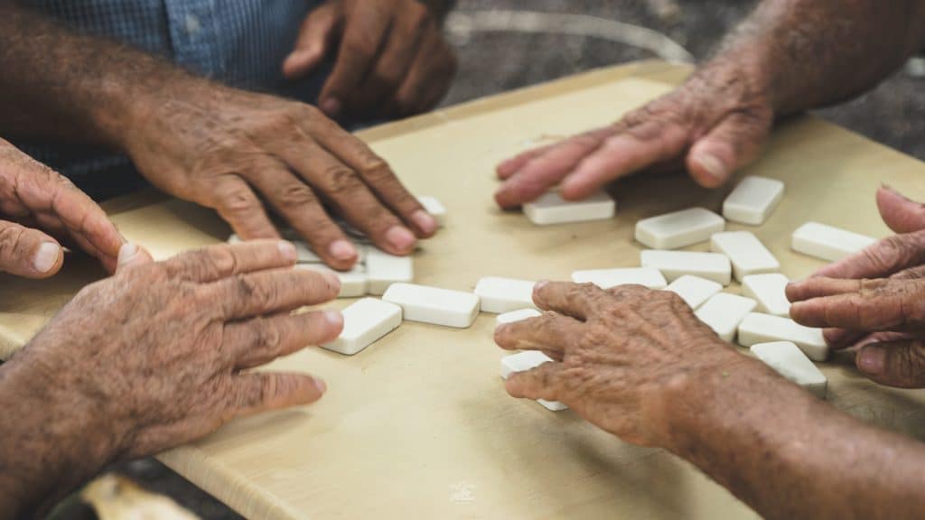 Joueurs de dominos